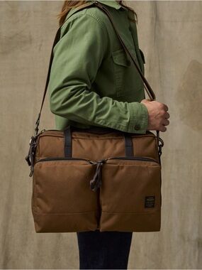 FILSON Dryden Briefcase Bag in Whiskey